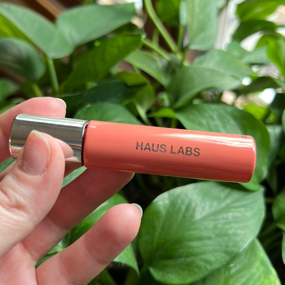 HAUS LABS ATOMIC SHAKE LIP LACQUER in Sepia